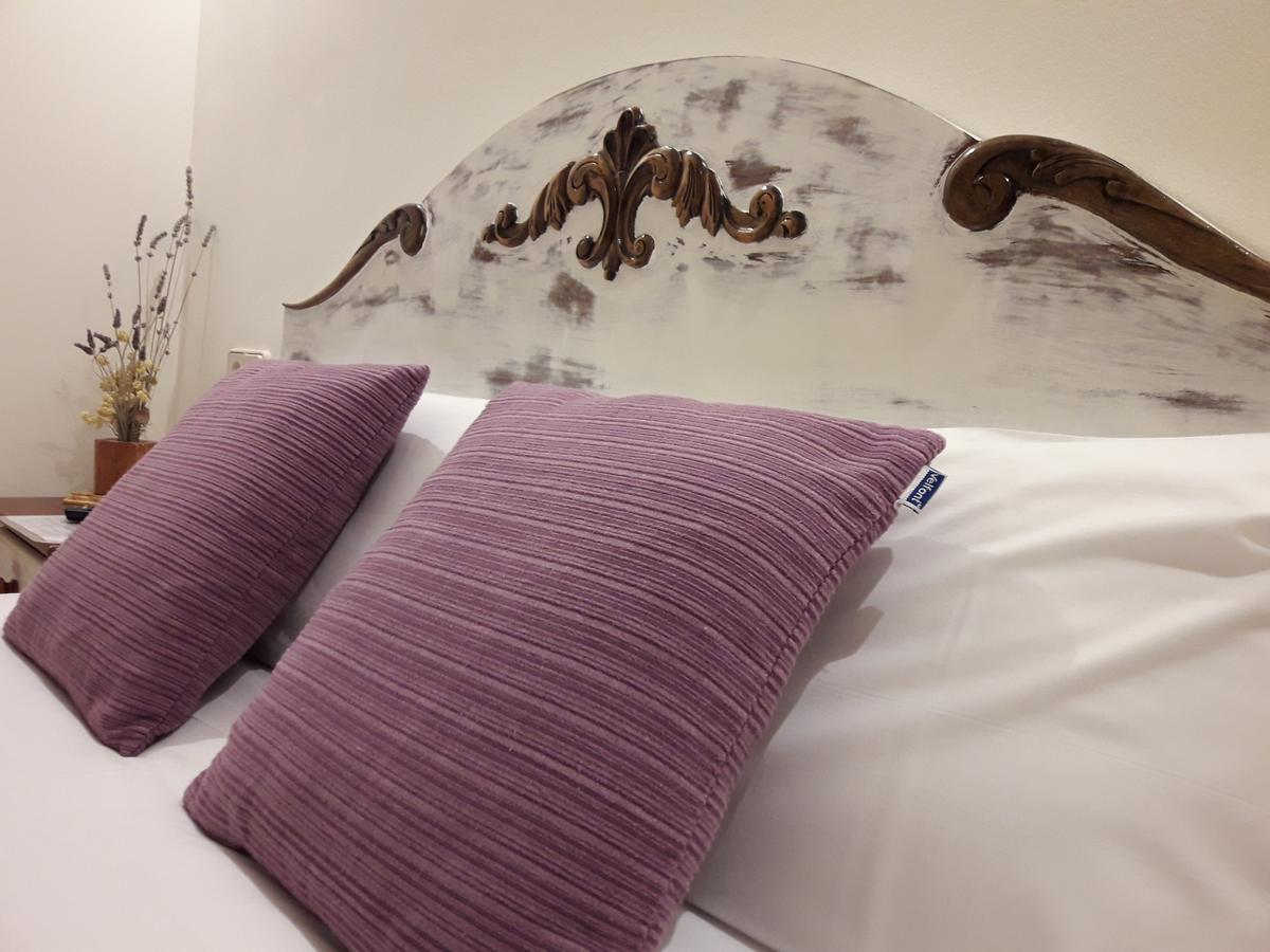 Hostal Casa Barcelo Horta de Sant Joan Bagian luar foto